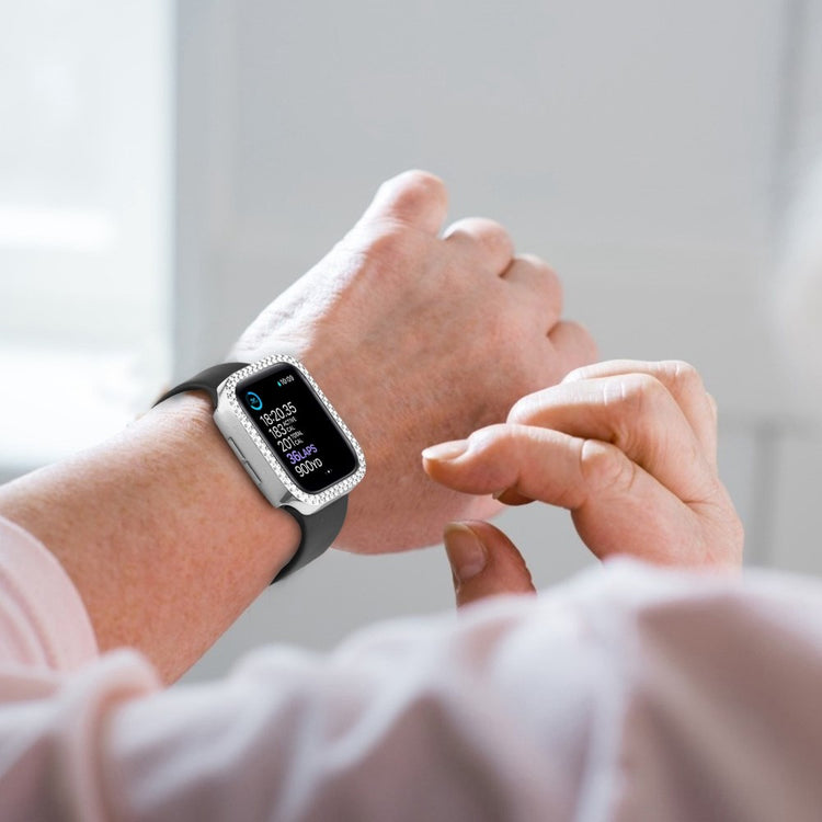 Apple Watch Series 8 (45mm) / Apple Watch Series 7 45mm Plastik Cover med Rem og Hærdet Glas - Sølv#serie_3