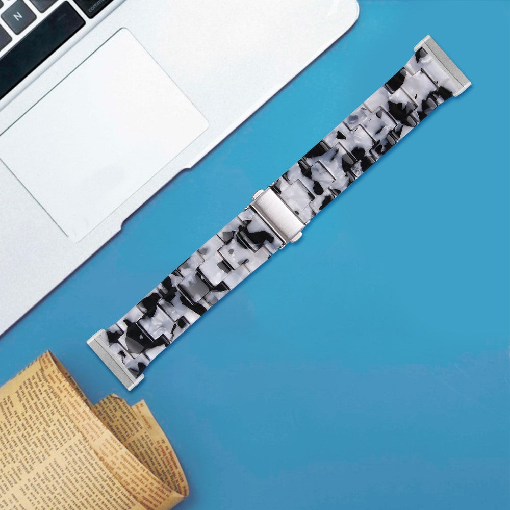 Fint Plastik Universal Rem passer til Fitbit Sense 2 / Fitbit Versa 4 - Hvid#serie_5